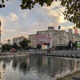 Vanzare apartament de 4 camere in zona bd Unirii-Casa Poporului